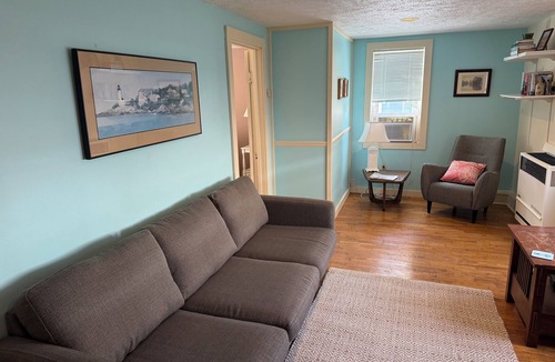 Frankfort Apartment | Beachside Apt 1