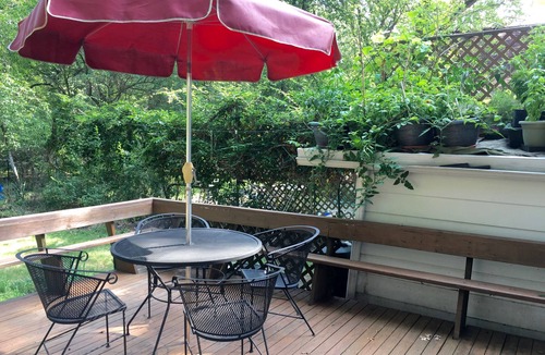 Michiana House | BeachyBu 3-bedroom Michiana cottage 2 blocks to Lake