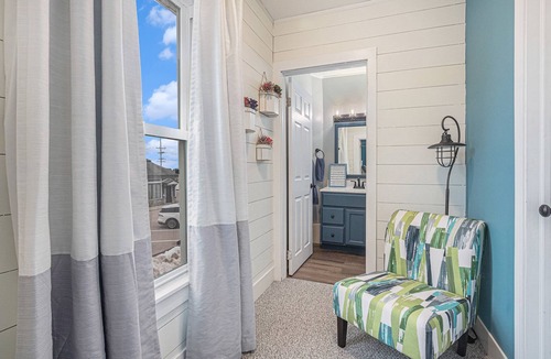 Lakeside House | Beautiful Beach-Themed Muskegon Home near Lakes