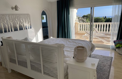 Marbella Villa | Beautiful Family Home walking distance to the beach