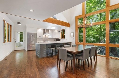 Harbert House | Beautiful Harbert Home Close to Sandy Lake Michigan Beach!