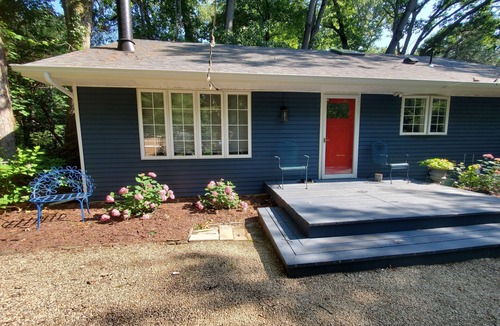 Grand Beach Cottage | Beautiful Private Cottage, Sleeps 6, Walk to Beach