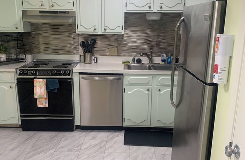 Battle Creek Condo | Beautiful- Quiet -Secure 2-bedroom condo with AC in charming Battle Creek