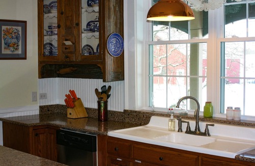Edwardsburg Bed & Breakfast | Bed & Breakfast private room and bath