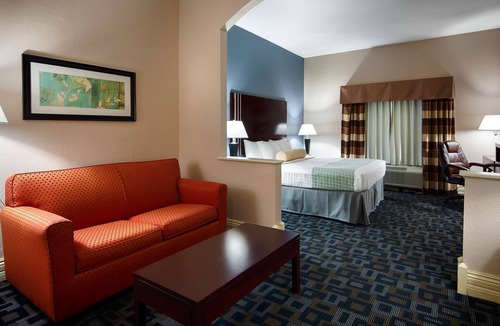 Kalamazoo Hotel | Best Western Plus Kalamazoo Suites