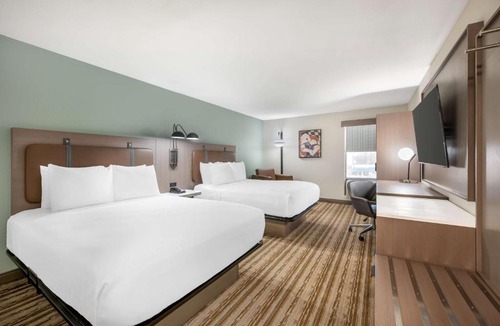 Richmond Hotel | Best Western Plus Richmond Indiana I-70