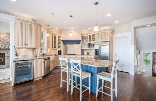 Lake Michigan Beach House | Blue Horizon Lakeside w/Private Beach