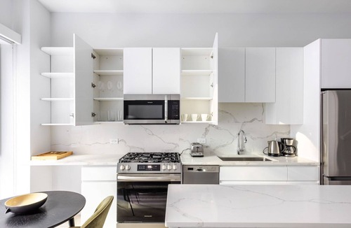 Downtown Chicago Apartment | Blueground | The Loop, elevator, nr Willis Tower