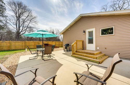 Twin Lake Apartment | Boat, Fish & Hike: Cozy Getaway in Twin Lake!