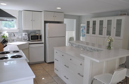Spring Lake Cottage | Booking for Summer 26. Call 616-822-4979 for details.