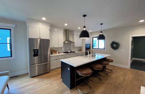 Northeast South Bend House | Brand New Family Friendly Gameday Home! Walk to ND