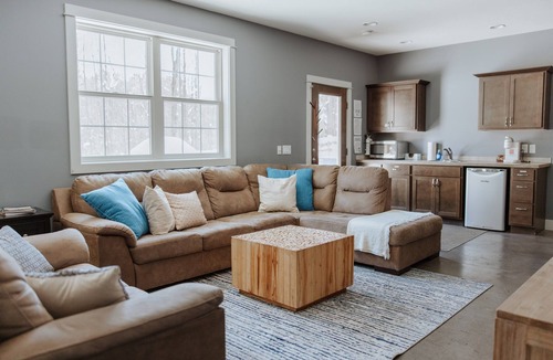 Holland House | Bring the Family: 9 BR, Heated Pool, Hot Tub! Enjoy SW Michigan!