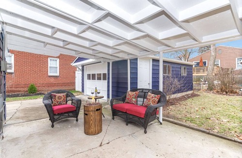 Broad Ripple House | Broad Ripple Bungalo ! 1 Block from Monon and 3 Blocks to Broad Ripple Ave