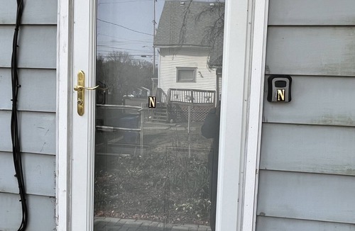 Lansing Apartment | Cabin style w/private entrance - 5 min to FRIB, MSU, McLaren and Sparrow