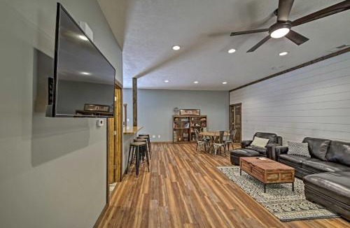Bloomington House | ‘Camp Monroe’ in Bloomington w/Deck & Views!