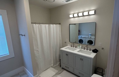 Marion House | Campus Getaway on Carey