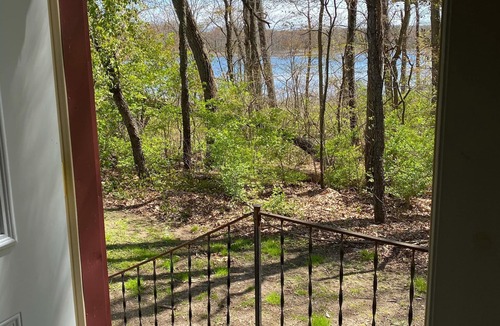 Three Rivers Cottage | Cannon Ball Cottage - Lakefront Cottages on Semi-private Lake, Beach, Boats, Fun