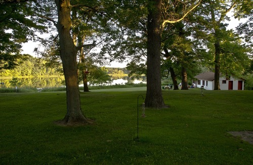 Three Rivers Cottage | Cannon Ball Cottage - Lakefront Cottages on Semi-private Lake, Beach, Boats, Fun