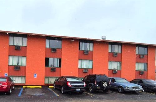 Grand Rapids Hotel | Capital O Pleasant Motel Grand Rapids MI