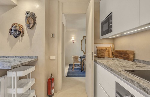 Golden Mile Ski Chalet | Casa Bambu - Marbellamar