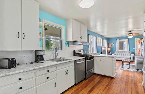 North Webster Cottage | Charlee's Cabin - Family Escape on Webster Lake | Pier & Swimming!