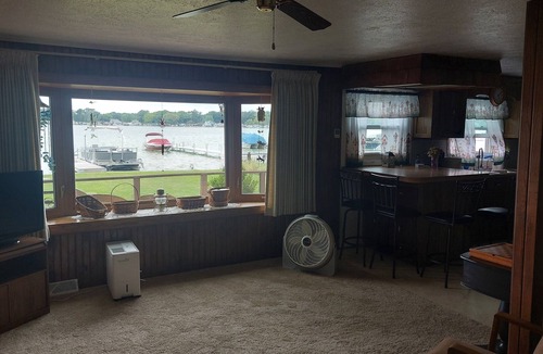 Simonton Lake Cottage | Charming 2-bedroom cottage "on Simonton Lake" in Elkhart, IN with WiFi and A/C