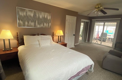 Kentwood House | Charming 2-bedroom house with gated yard in delightful Kentwood