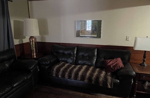 Creston Heights House | Charming 2-Bedroom Duplex in Grand Rapids–Pet-Friendly, Near Hospital & Downtown