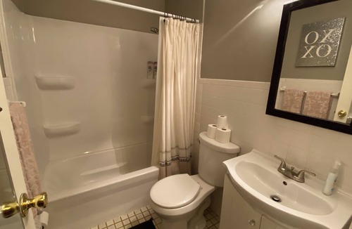 Indianapolis House | Charming 2-bedroom house in lovely Indianapolis with AC, WiFi
