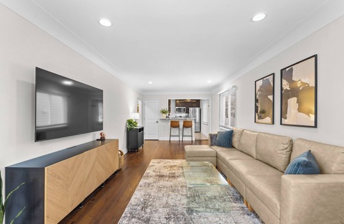 Birmingham Apartment | Charming 2BR Walk to downtown Birmingham