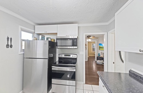 Anderson House | Charming 3BR Home in Historic Downtown Anderson