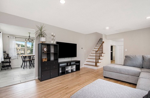 Grandville House | Charming 4-bedroom house with AC, WiFi, and a swimming pool in Grandville