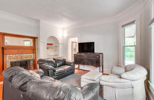 Champaign House | Charming Champaign Victorian w/Deck!