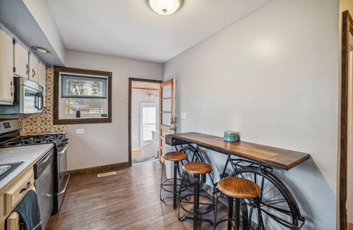 Grayling Cottage | Charming Cottage w/Lake Access and private Fire Pit