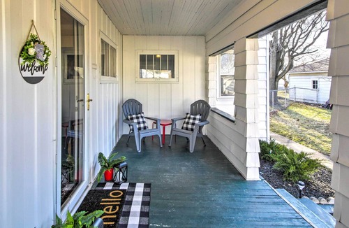 Anderson House | Charming Farmhouse < 1/2 Mile to AU Campus!
