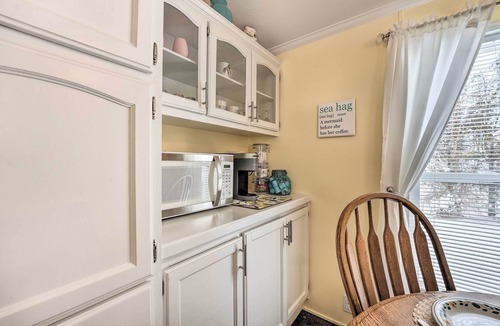 South Haven House | Charming South Haven Home - Great Location!