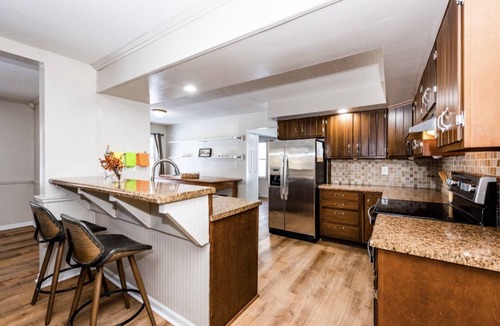 Coloma House | Christmas with family and friends! Enjoy the winter wonderland with your family!