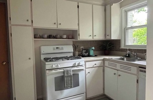 Ferndale House | City Experience in Heart of Downtown Ferndale