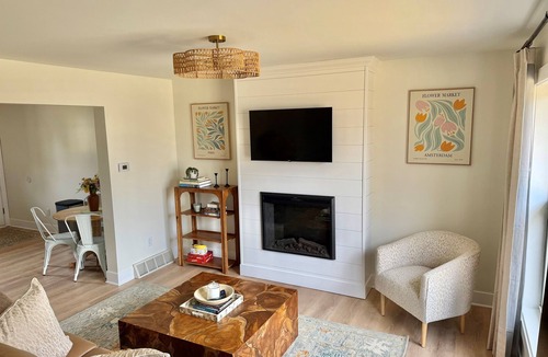 Greenville House | Clean & Comfortable Stay Near Downtown Greenville