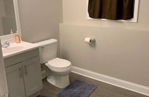 Hammond House | Clean, spacious, updated home, minutes to Casino