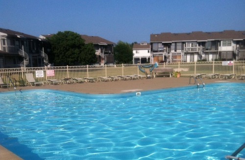 Oak Harbor Condo | Clean Uncluttered Green Cove Condo - Monthly And Long Term Discounts