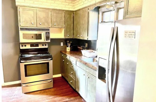 Wooded Estates House | Closest house to ND! 15 min walk to Stadium