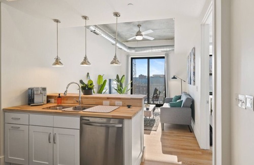 Northeast South Bend Apartment | Clover Haven | High Rise | Down Town South Bend ND