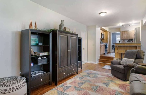 Waukazoo Woods House | Colonial Cottage | Hot Tub | Sauna | Fire Pit