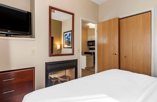 Paw Paw Hotel | Comfort Inn & Suites Paw Paw
