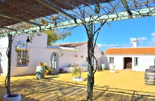 Urbanizacion Hacienda las Chapas House | Cortijo Correa