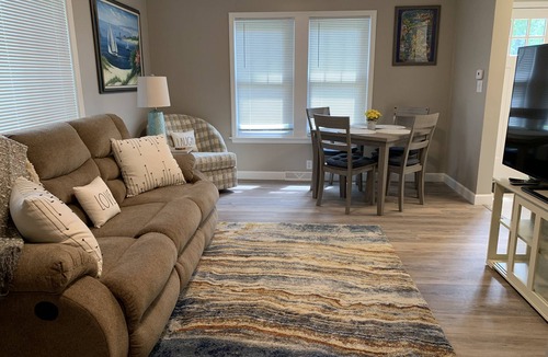 Saint Joseph Cottage | Cottage Close To Silver Beach