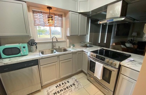 Fishers House | County Line Hideaway