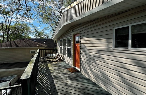 Monticello House | Cozy 2-bedroom house in beautiful Monticello with a gorgeous lake view