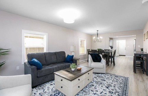 Roseland House | Cozy 2BR Home Near ND - Perfect for Game Day Stays
